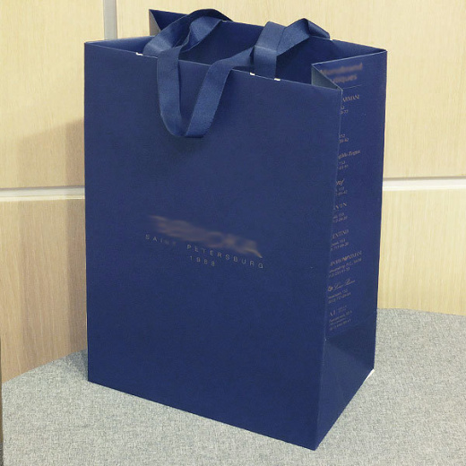 пакет с лентой